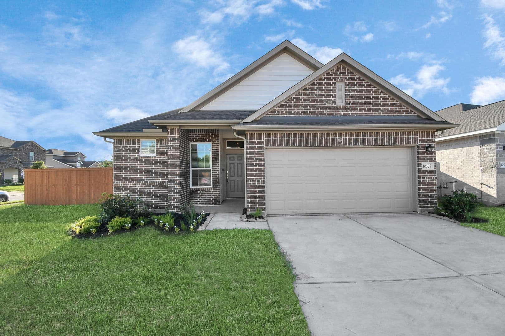 Rosharon Apartment: 10211 Alpine Lake Lane