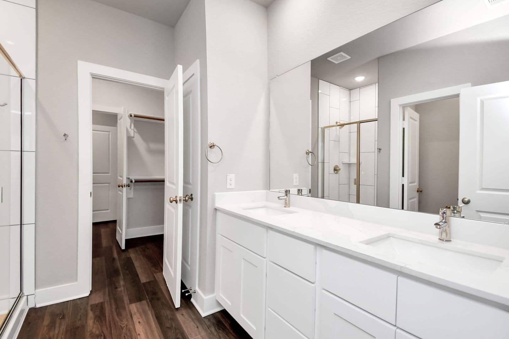 Rosharon Apartment: 10211 Alpine Lake Lane
