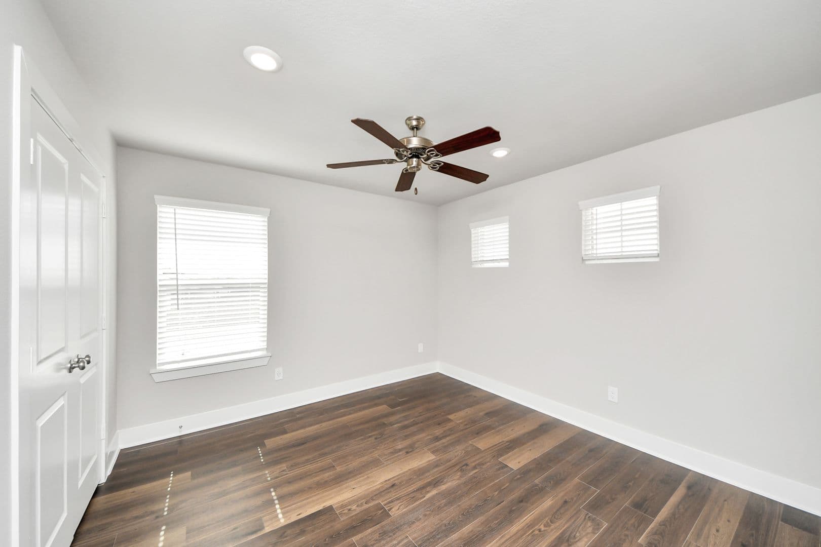 Rosharon Apartment: 10211 Alpine Lake Lane