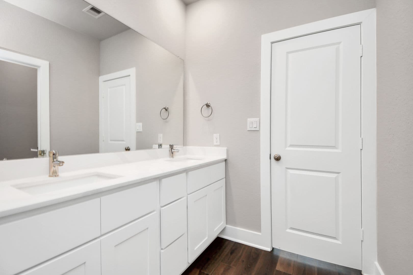 Rosharon Apartment: 10211 Alpine Lake Lane