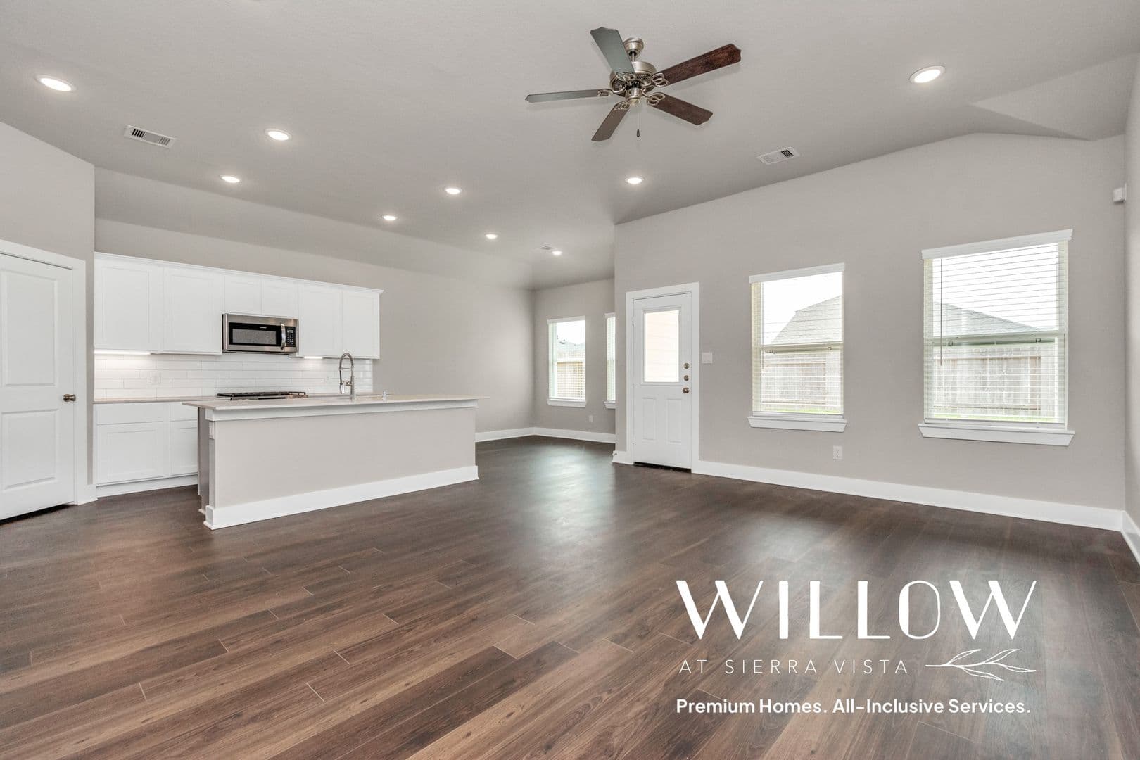 Rosharon House: 1218 Scarlet Creek Drive