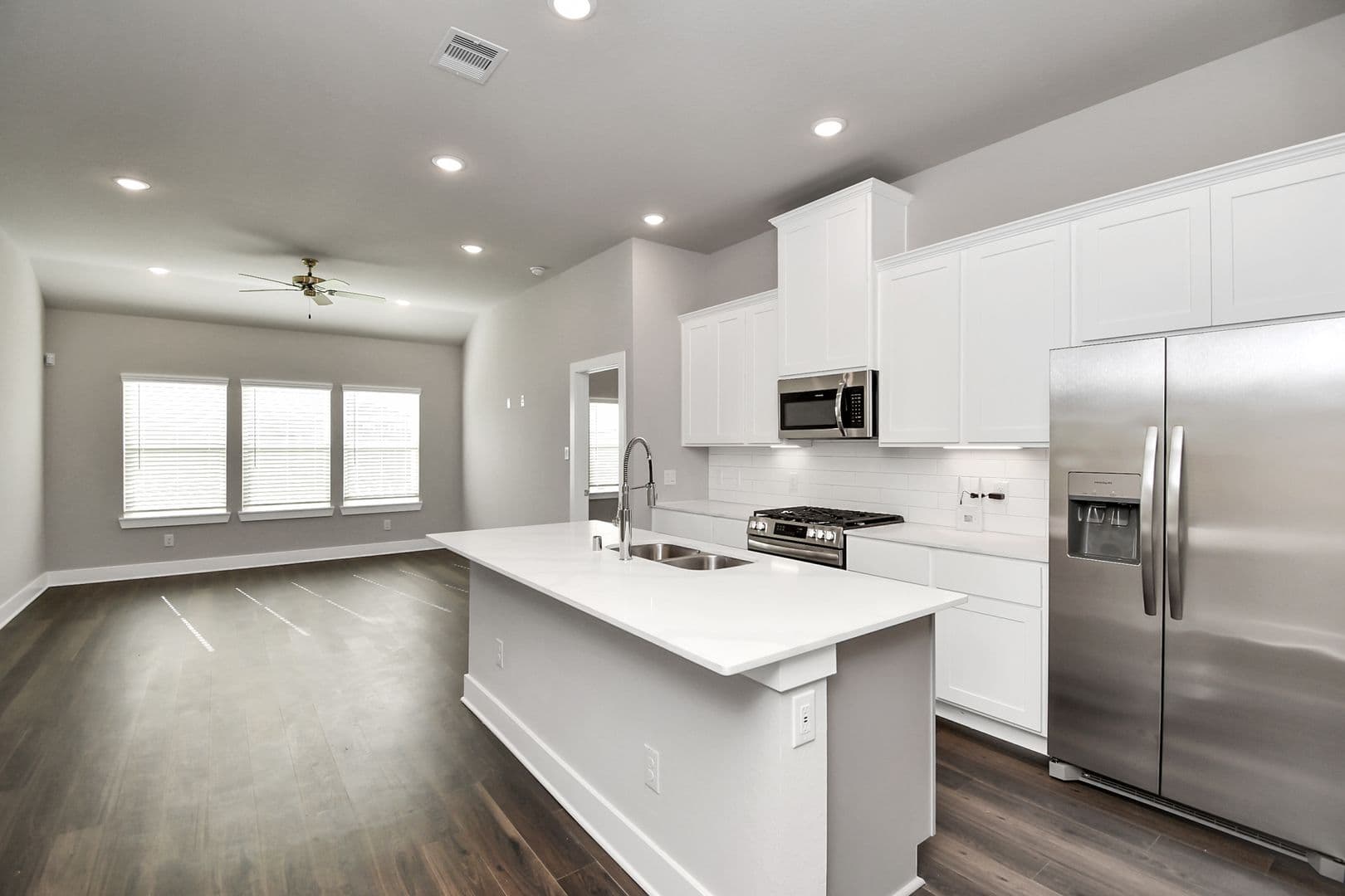 Rosharon Apartment: 10211 Alpine Lake Lane