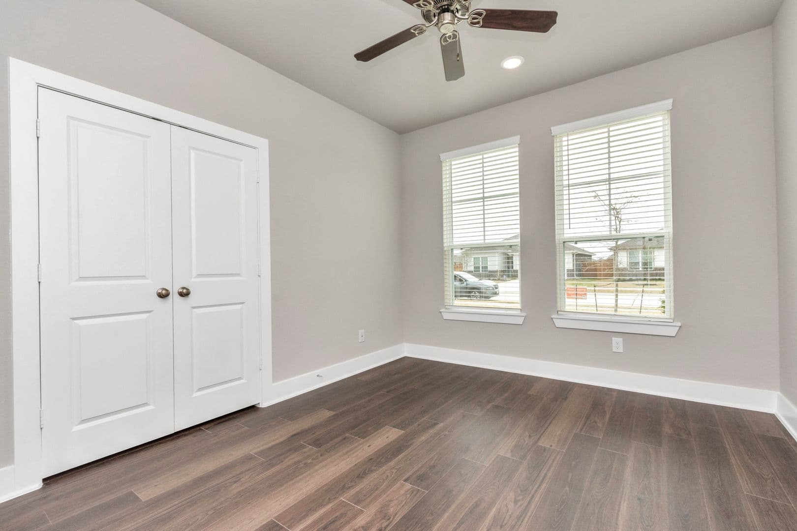 Rosharon House: 10618 Cascade Creek Drive