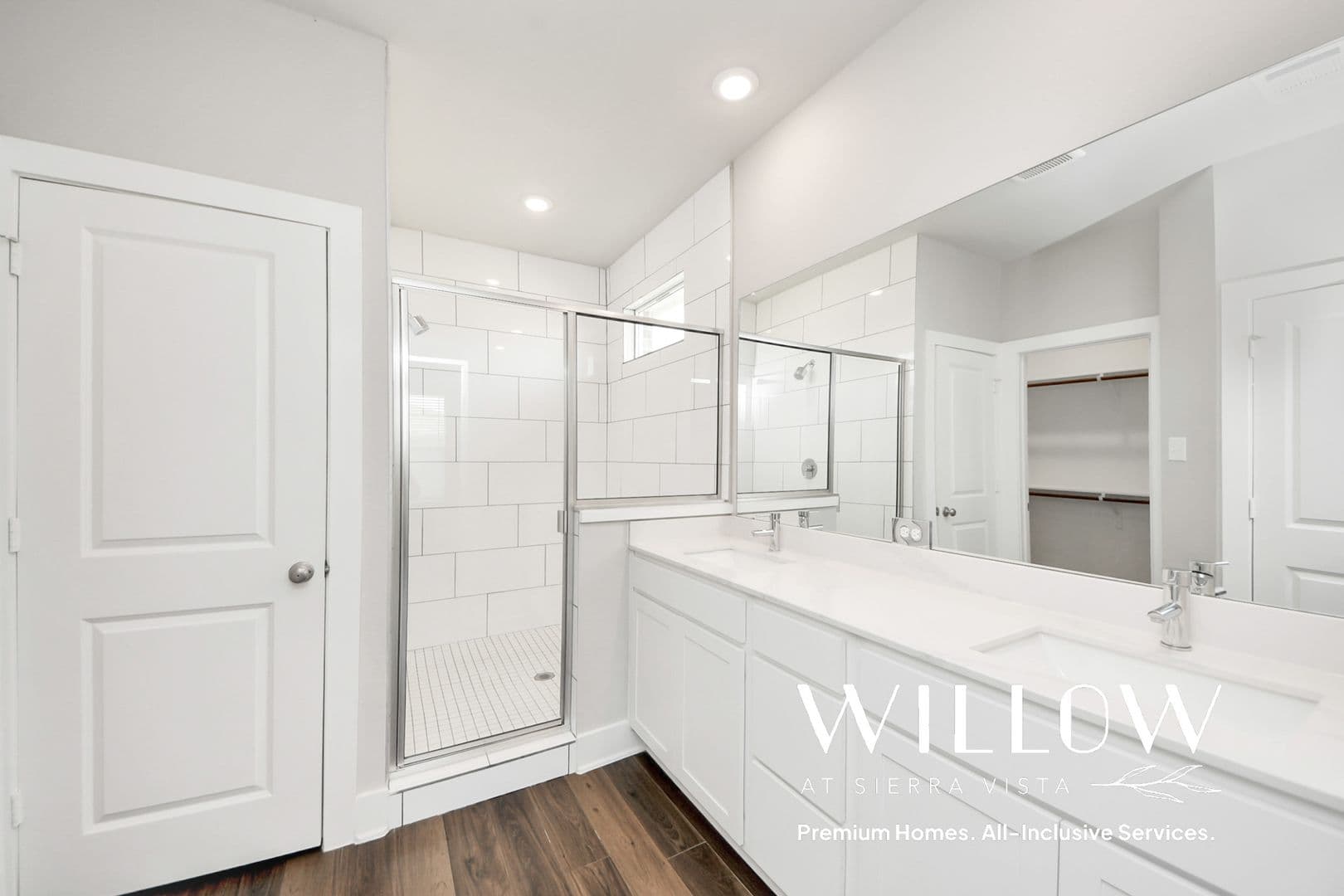 Rosharon House: 10518 Moon Valley Lane