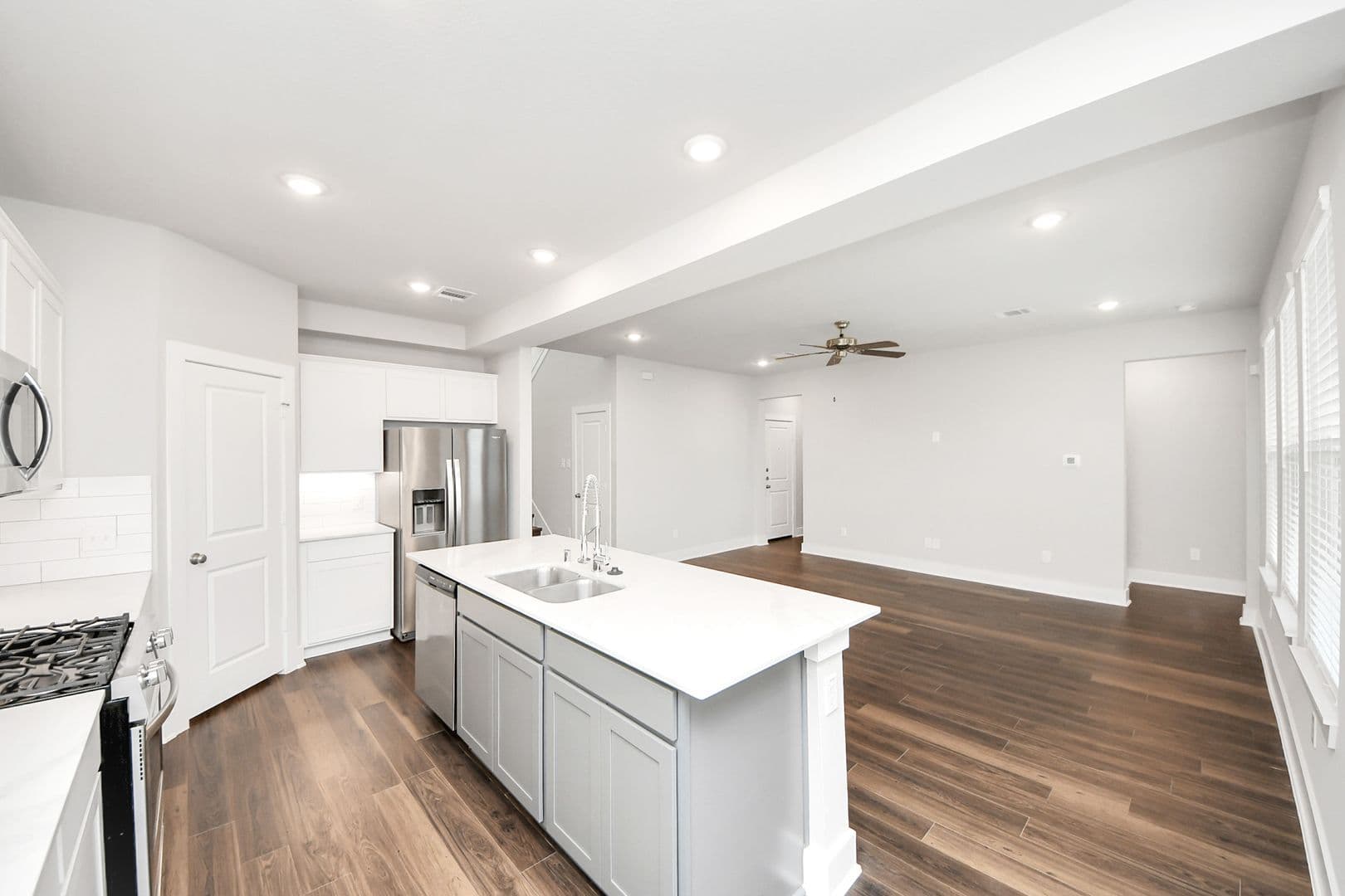 Rosharon Apartment: 10211 Alpine Lake Lane