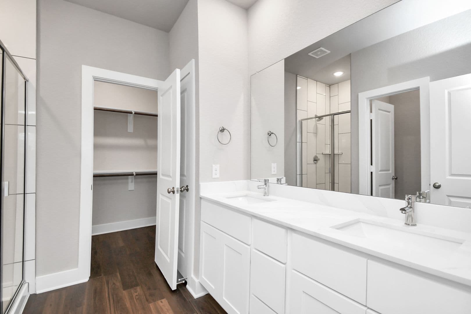 Rosharon Apartment: 10211 Alpine Lake Lane