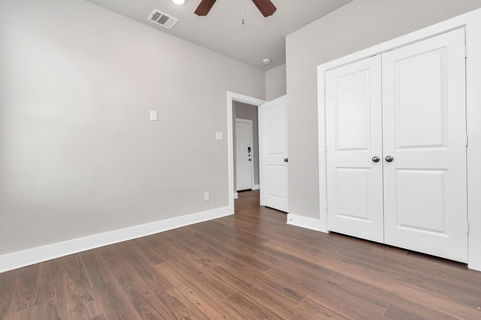 Rosharon House: 10607 Crescent Peak Court
