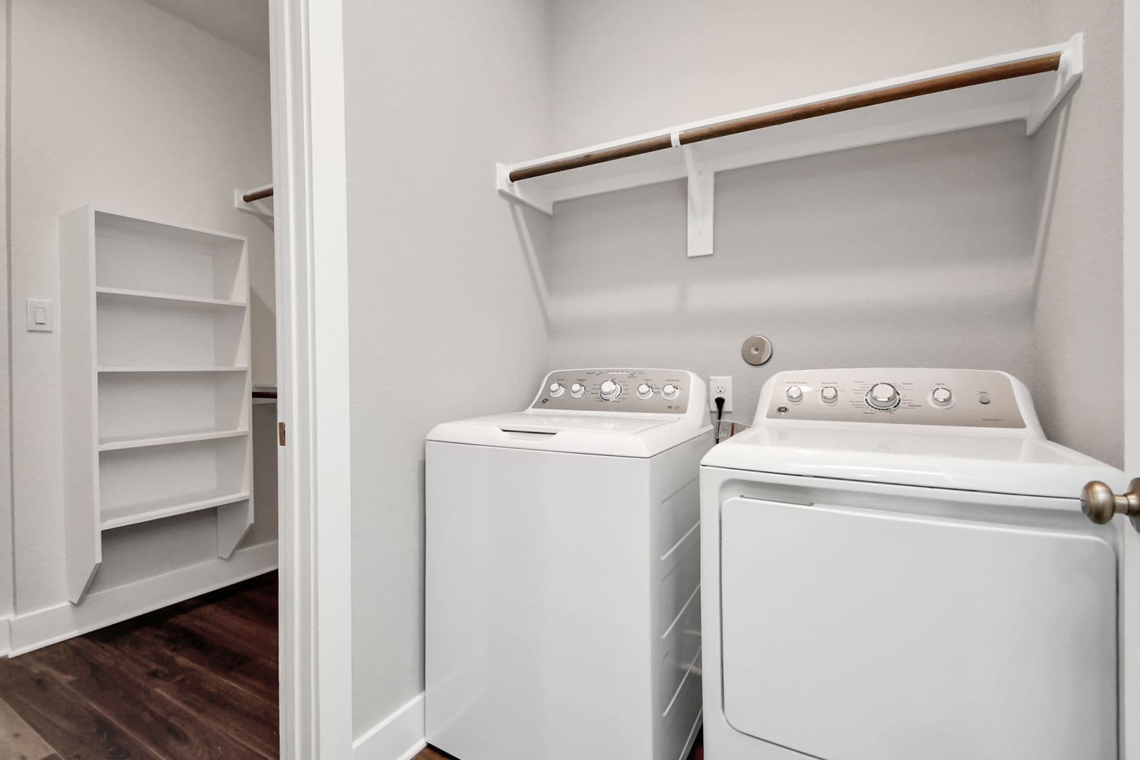 Rosharon Apartment: 10211 Alpine Lake Lane