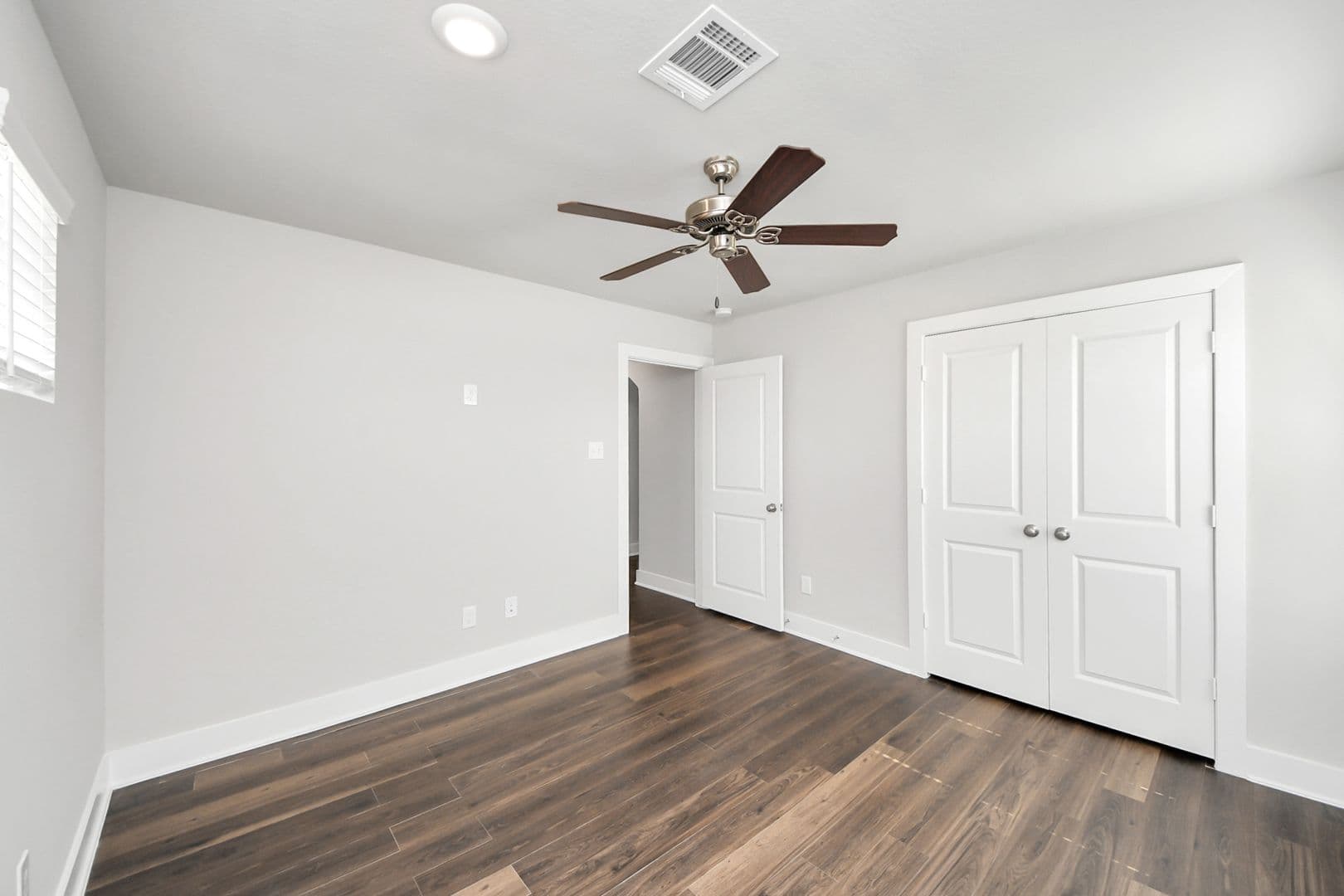 Rosharon Apartment: 10211 Alpine Lake Lane