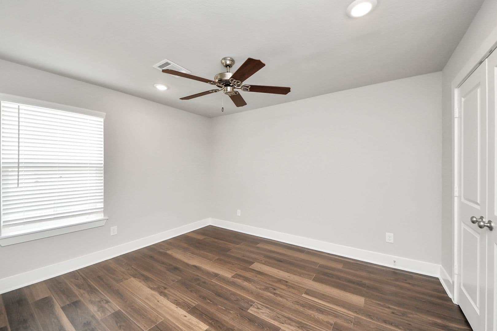 Rosharon Apartment: 10211 Alpine Lake Lane