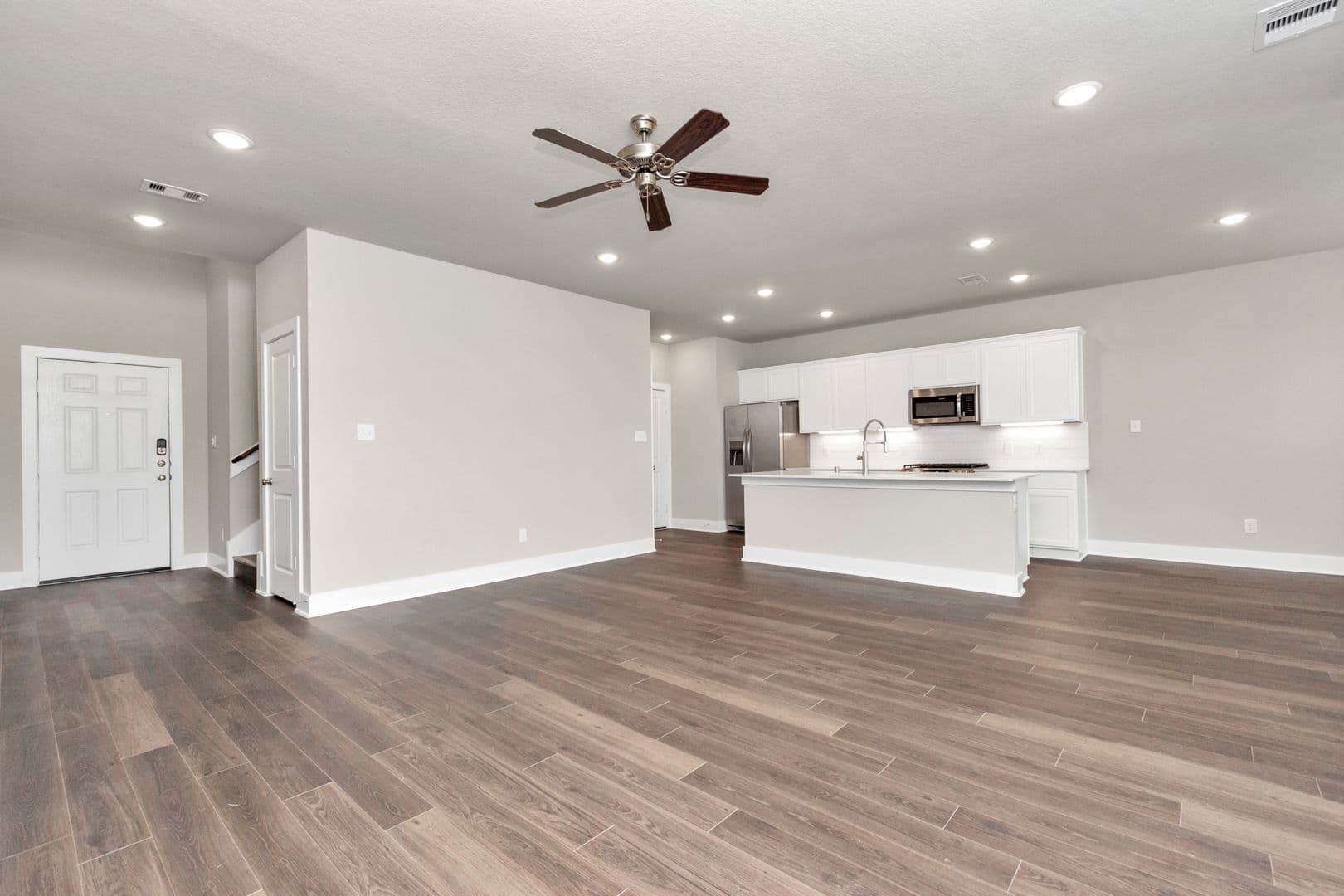 Rosharon Apartment: 10211 Alpine Lake Lane