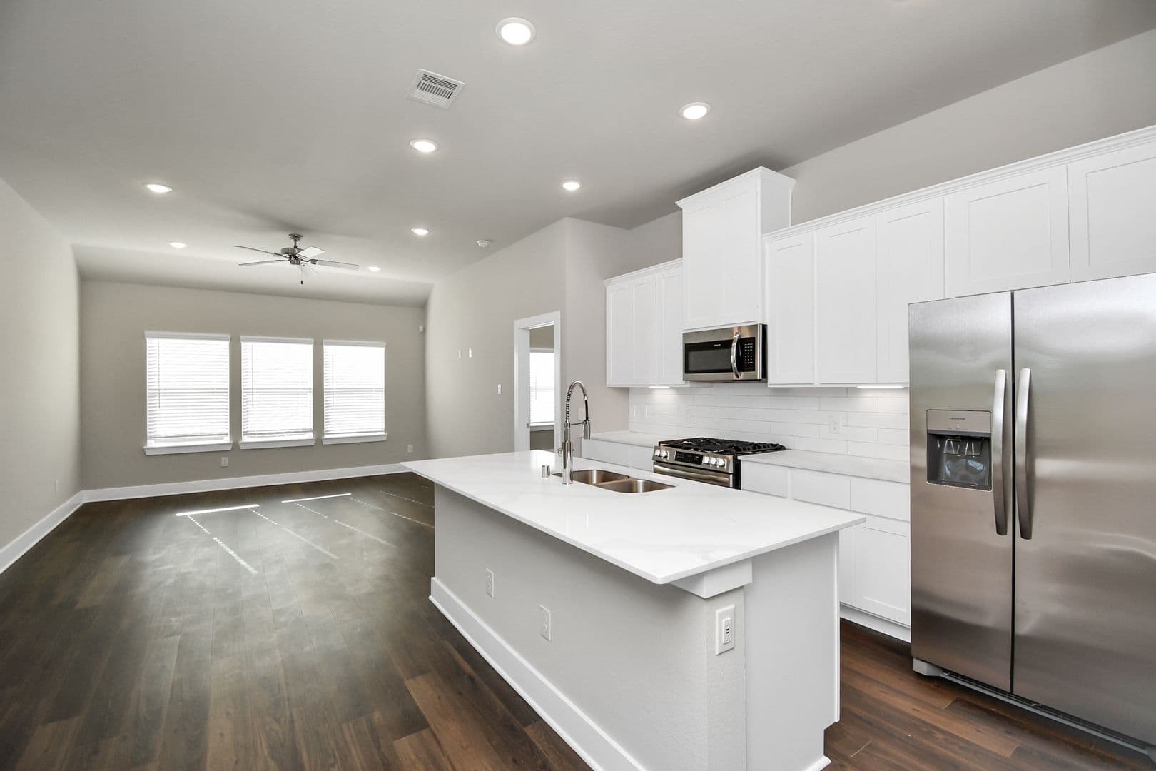 Rosharon Apartment: 10211 Alpine Lake Lane