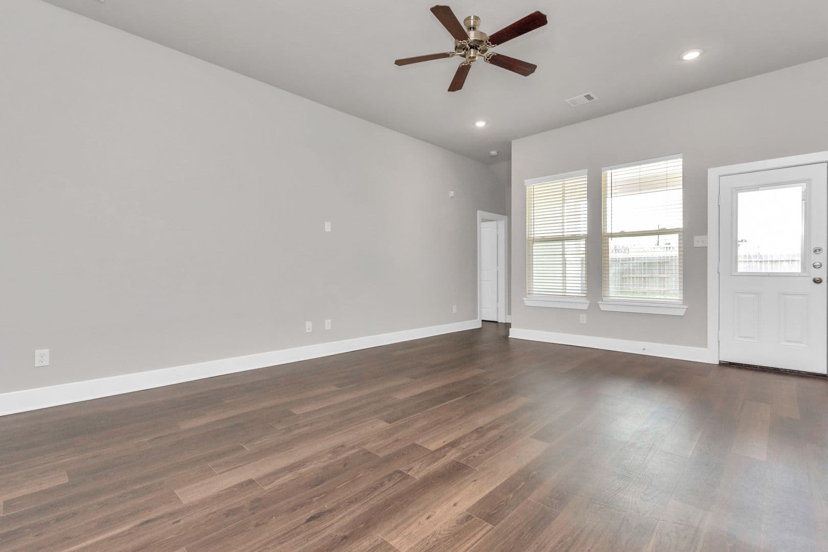 Rosharon Apartment: 10211 Alpine Lake Lane