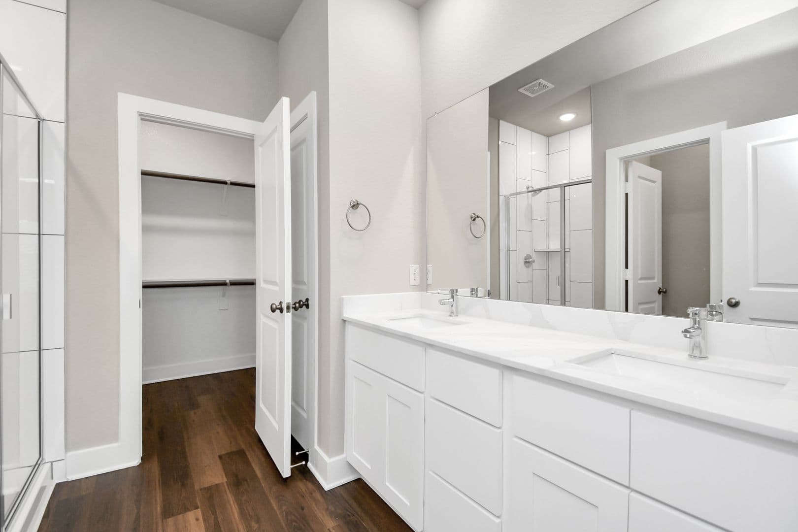 Rosharon Apartment: 10211 Alpine Lake Lane