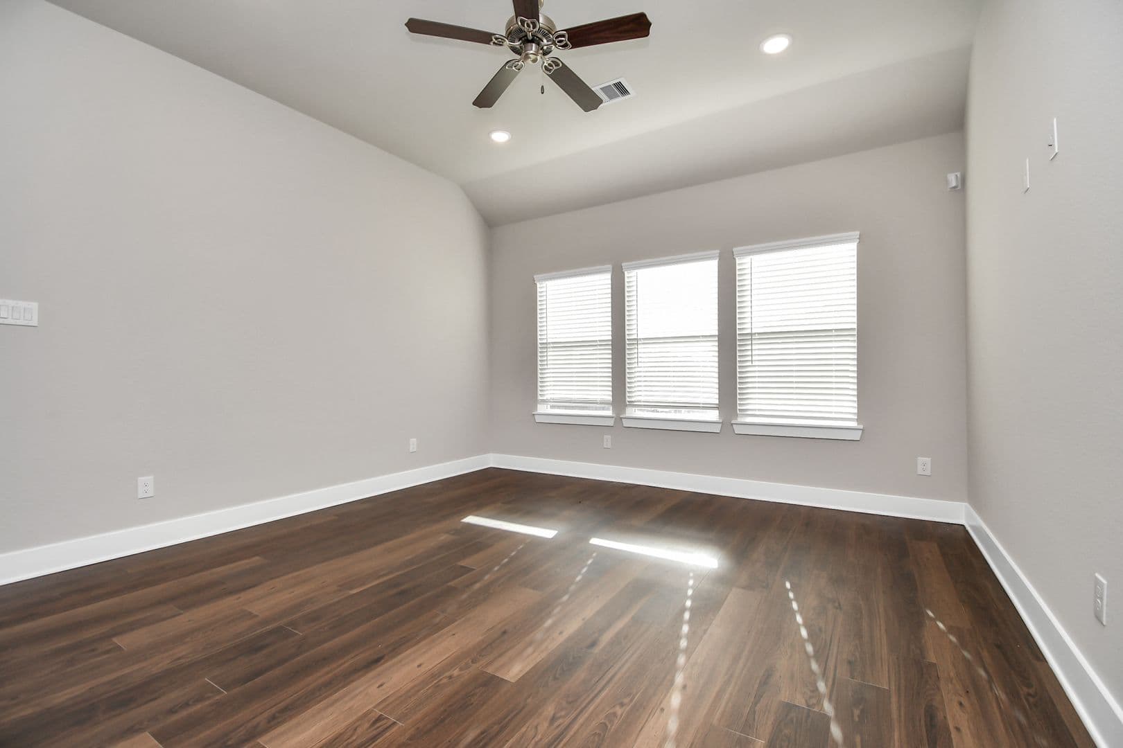 Rosharon Apartment: 10211 Alpine Lake Lane