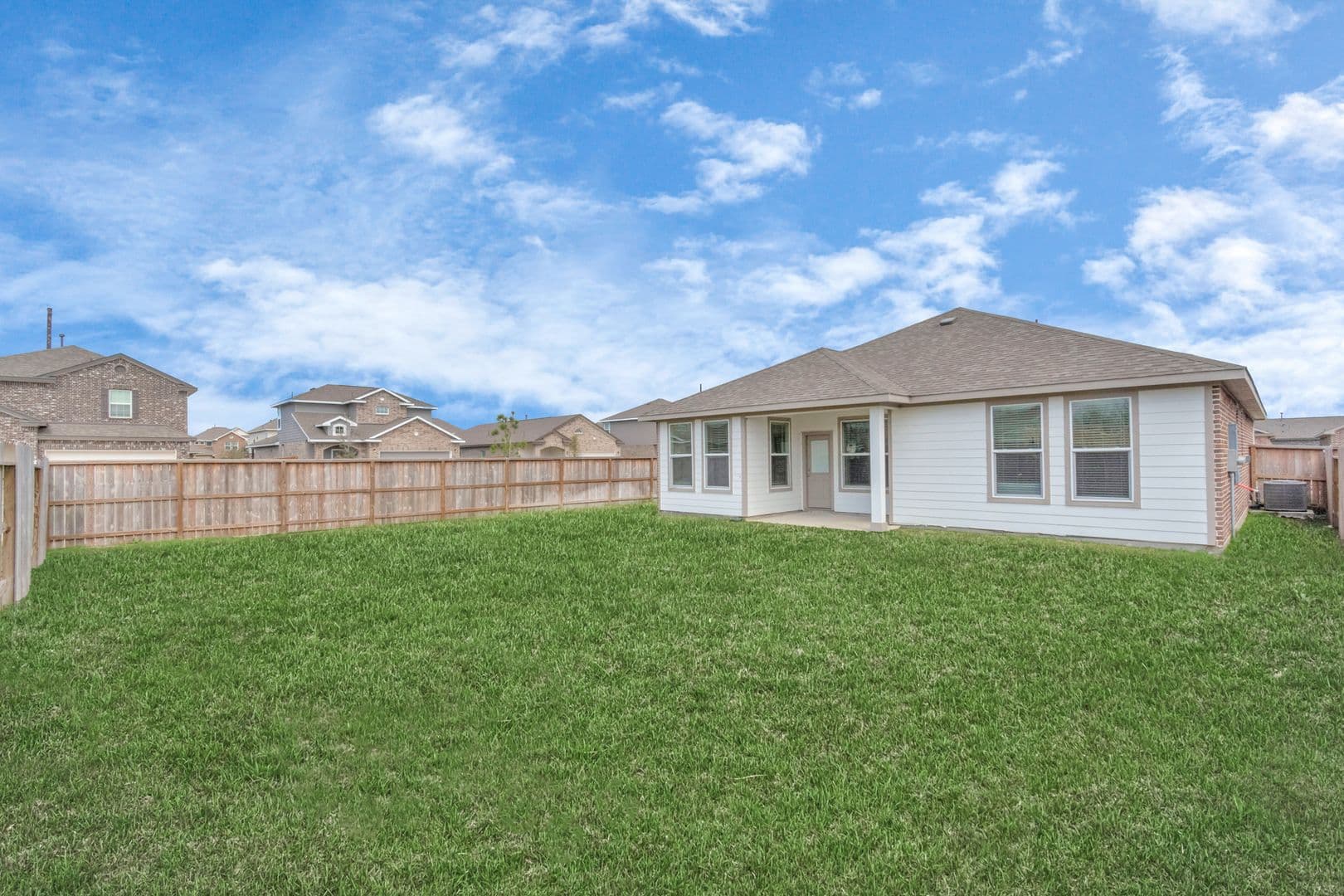 Rosharon Apartment: 10211 Alpine Lake Lane