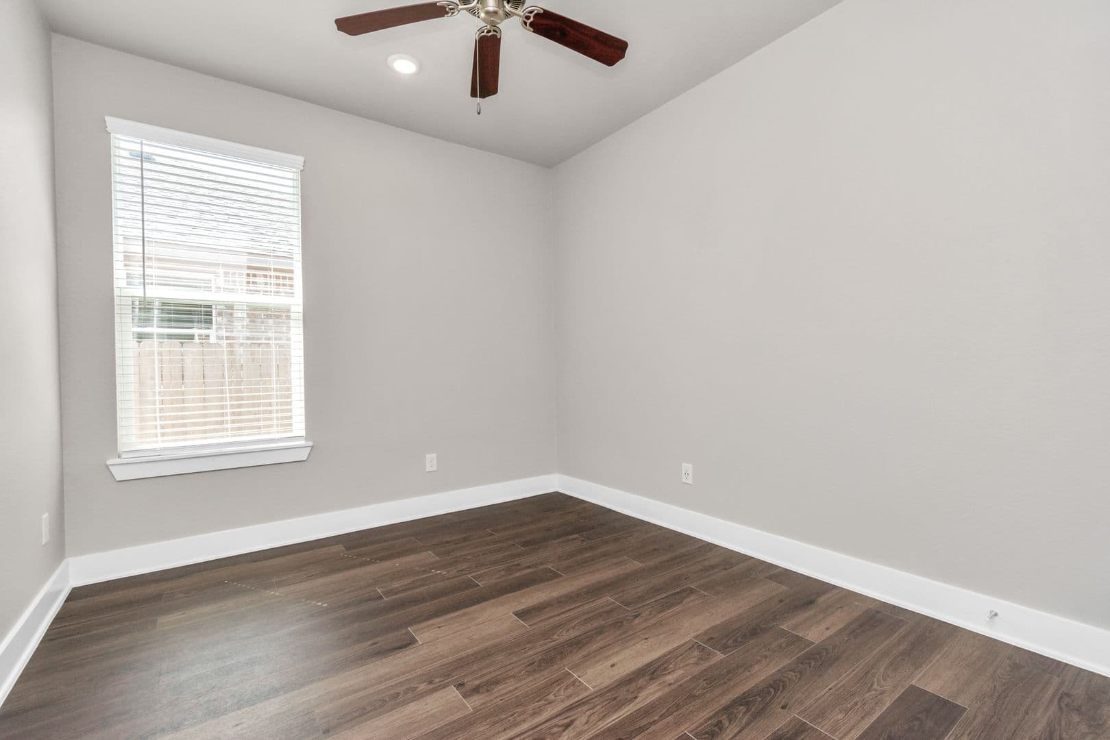 Rosharon Apartment: 10211 Alpine Lake Lane