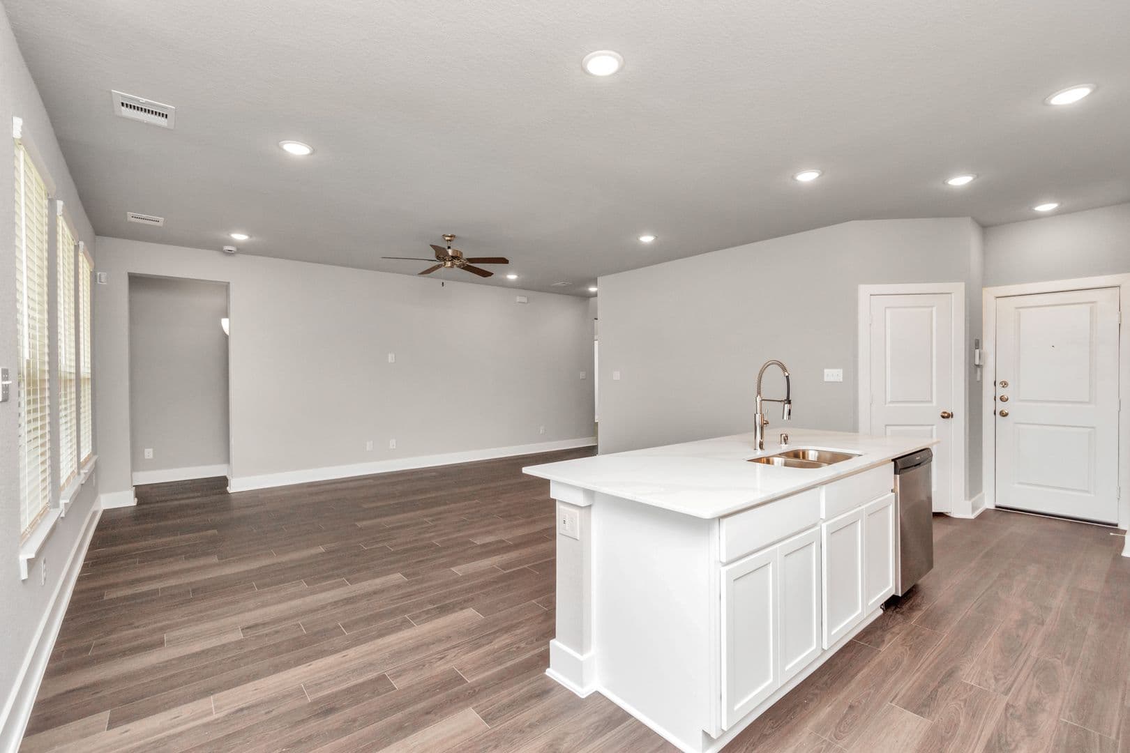 Rosharon Apartment: 10211 Alpine Lake Lane