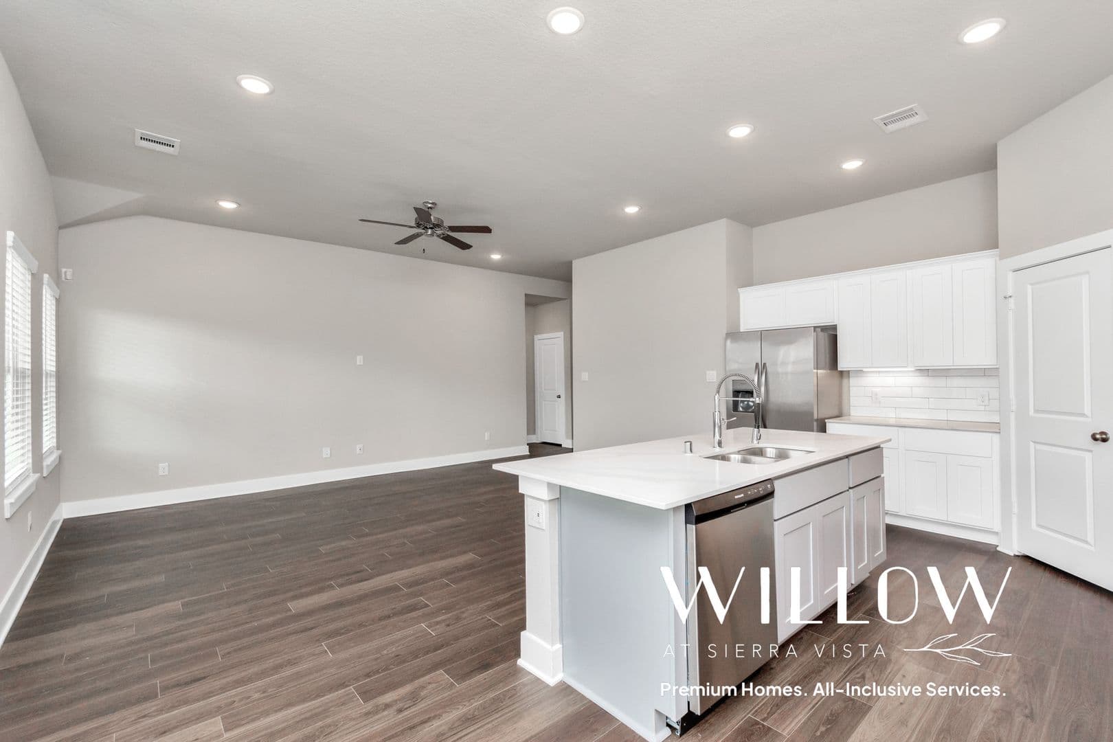 Rosharon House: 1218 Scarlet Creek Drive