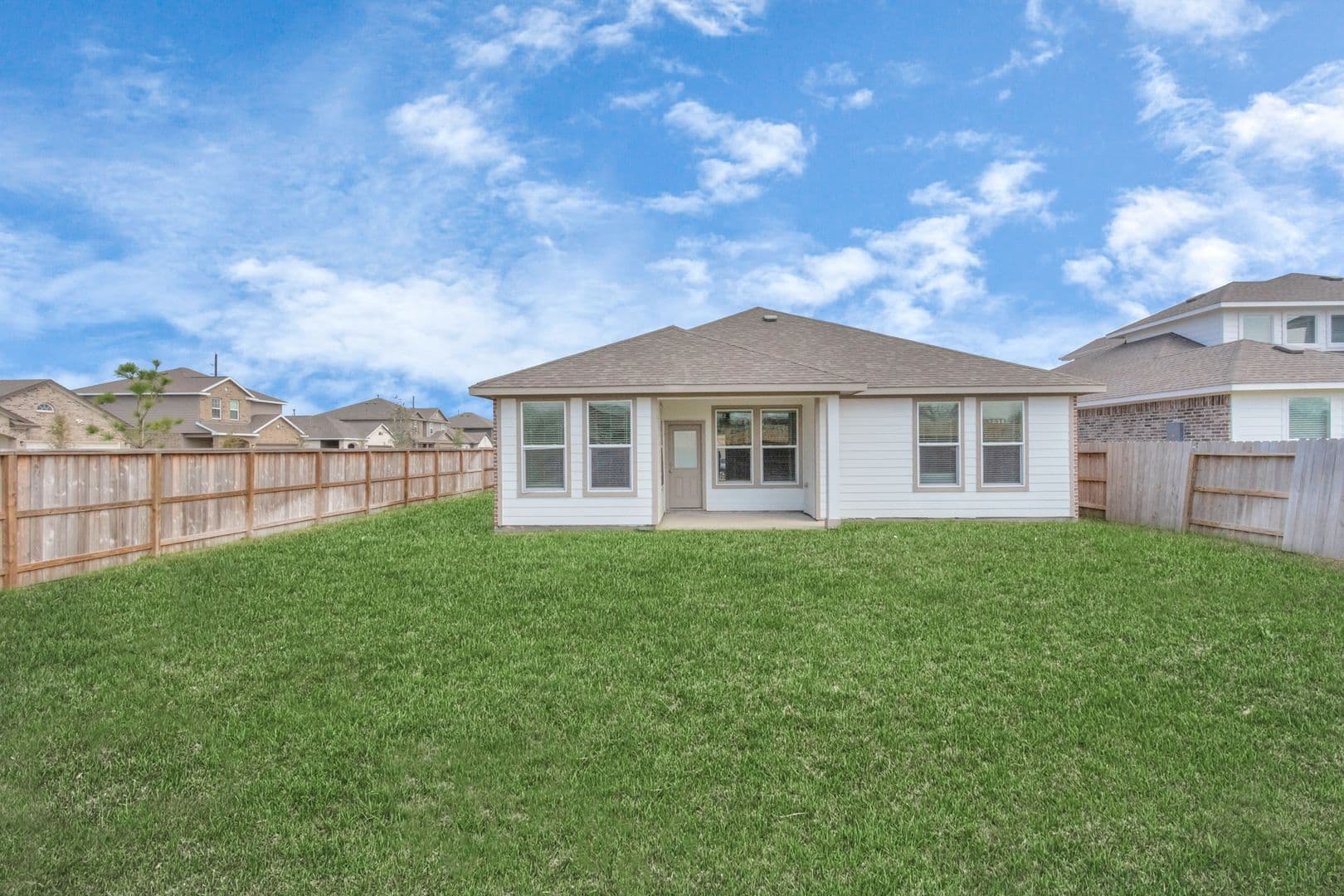Rosharon Apartment: 10211 Alpine Lake Lane