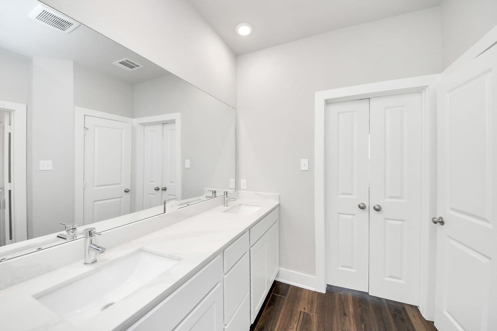 Rosharon Apartment: 10211 Alpine Lake Lane