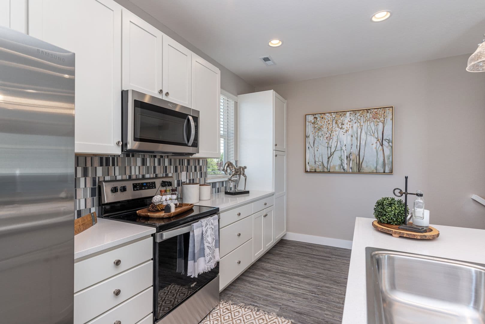 Denver Apartment: 8850 E Mississippi Ave