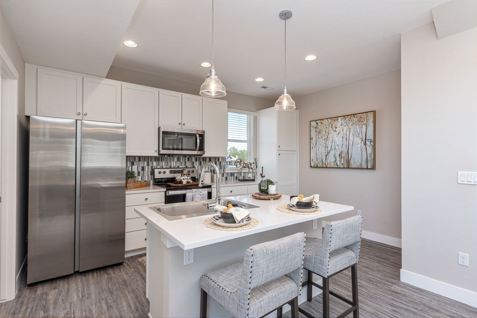 Denver Apartment: 8850 E Mississippi Ave