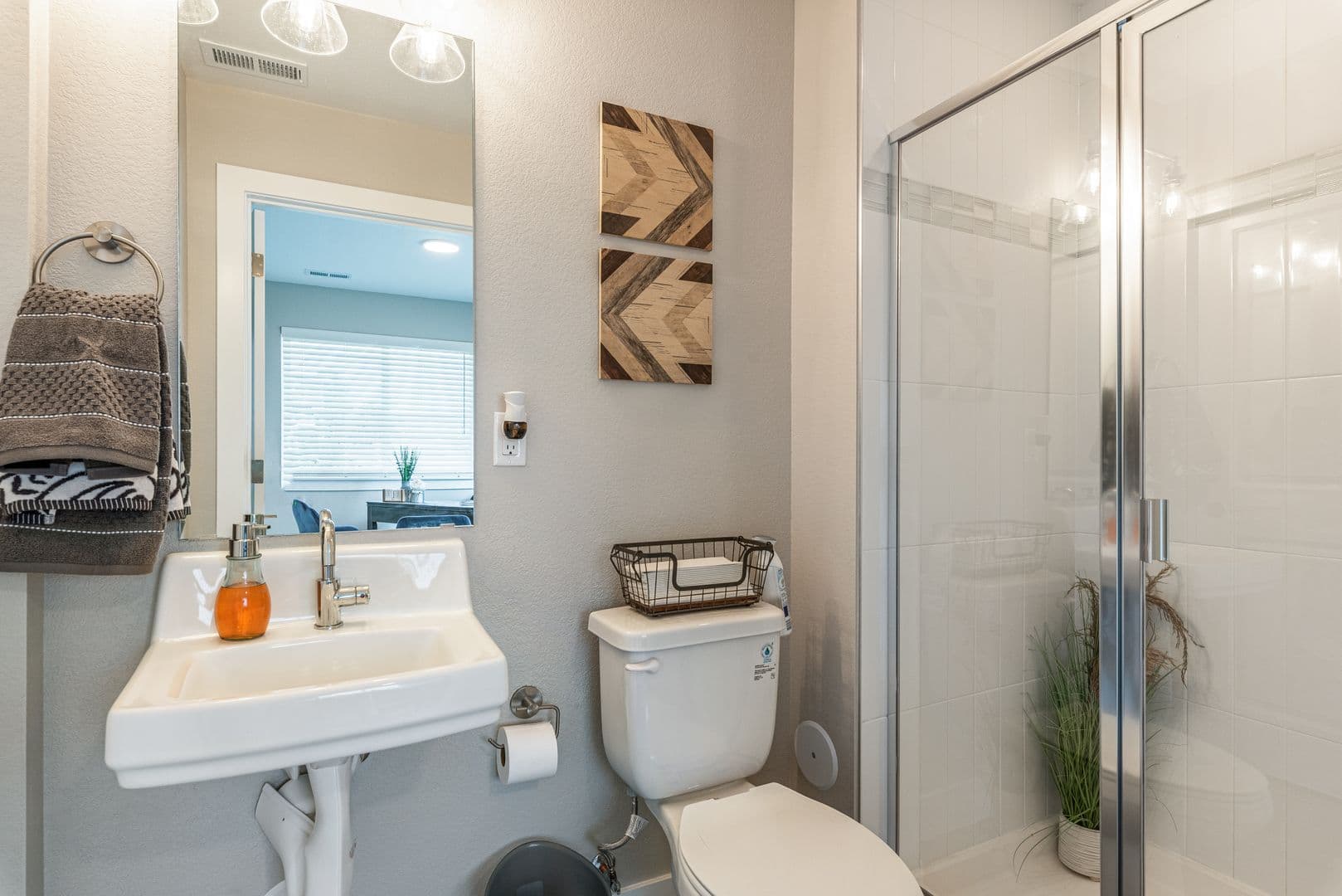 Denver Apartment: 8850 E Mississippi Ave