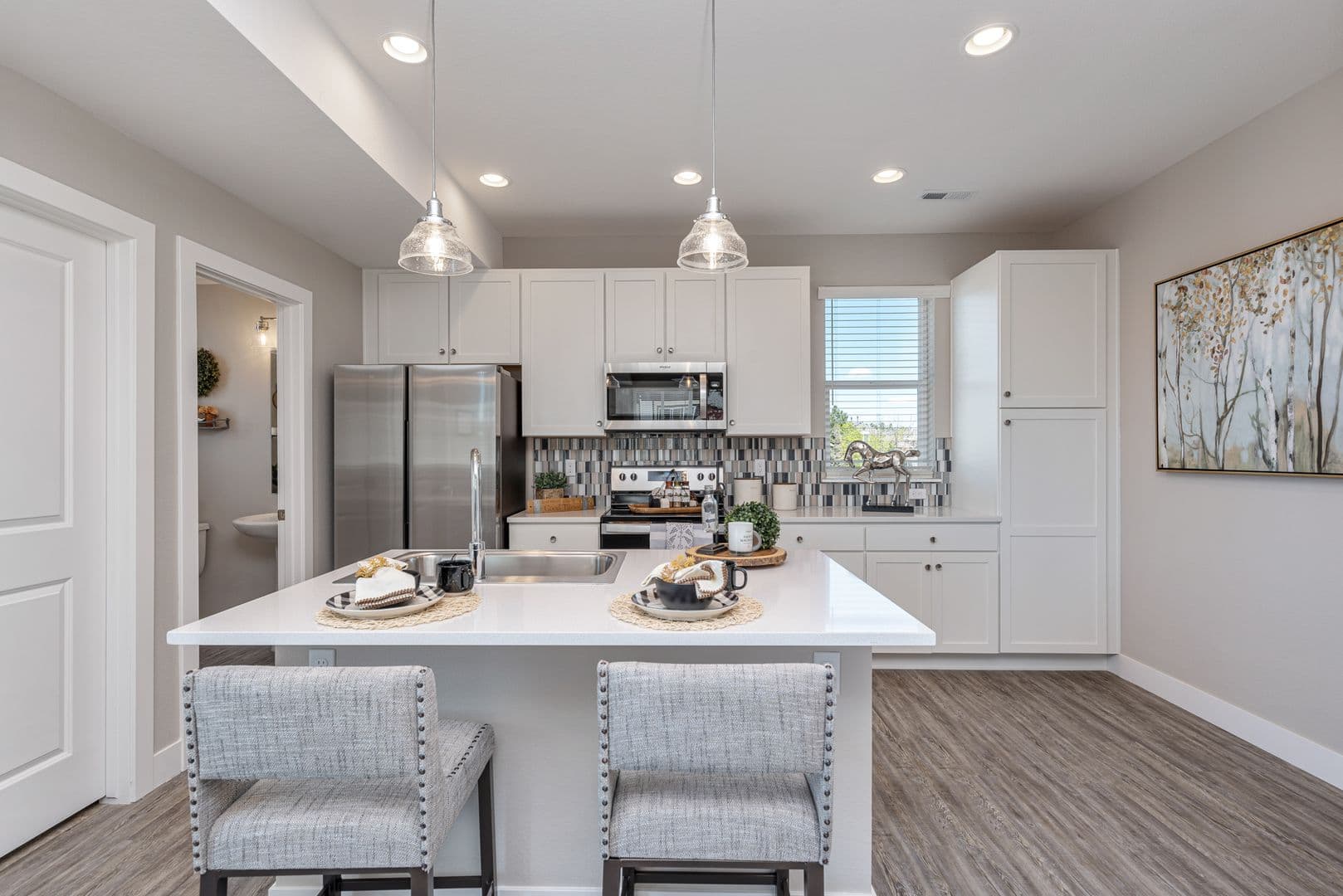 Denver Apartment: 8850 E Mississippi Ave