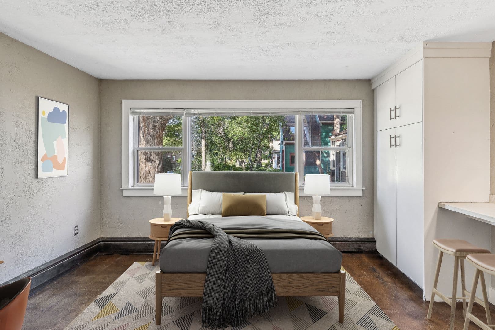 Saint Paul Apartment: 501 Ashland Ave