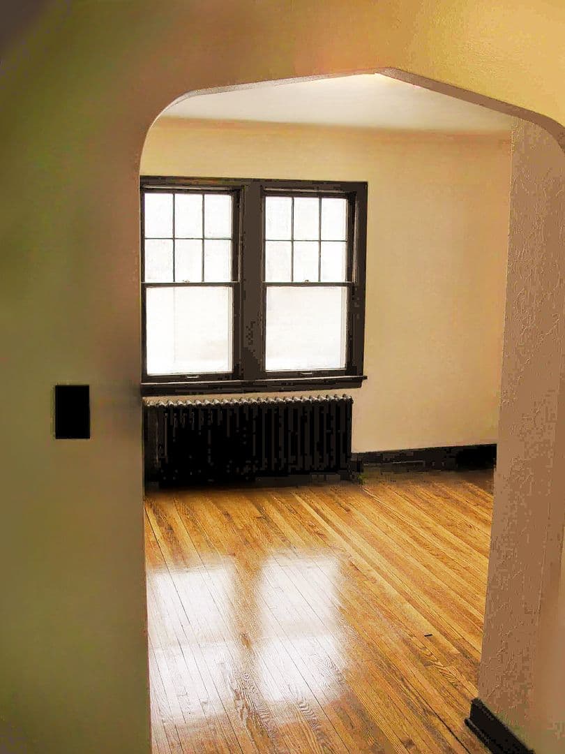 Saint Paul Apartment: 1648 Charles