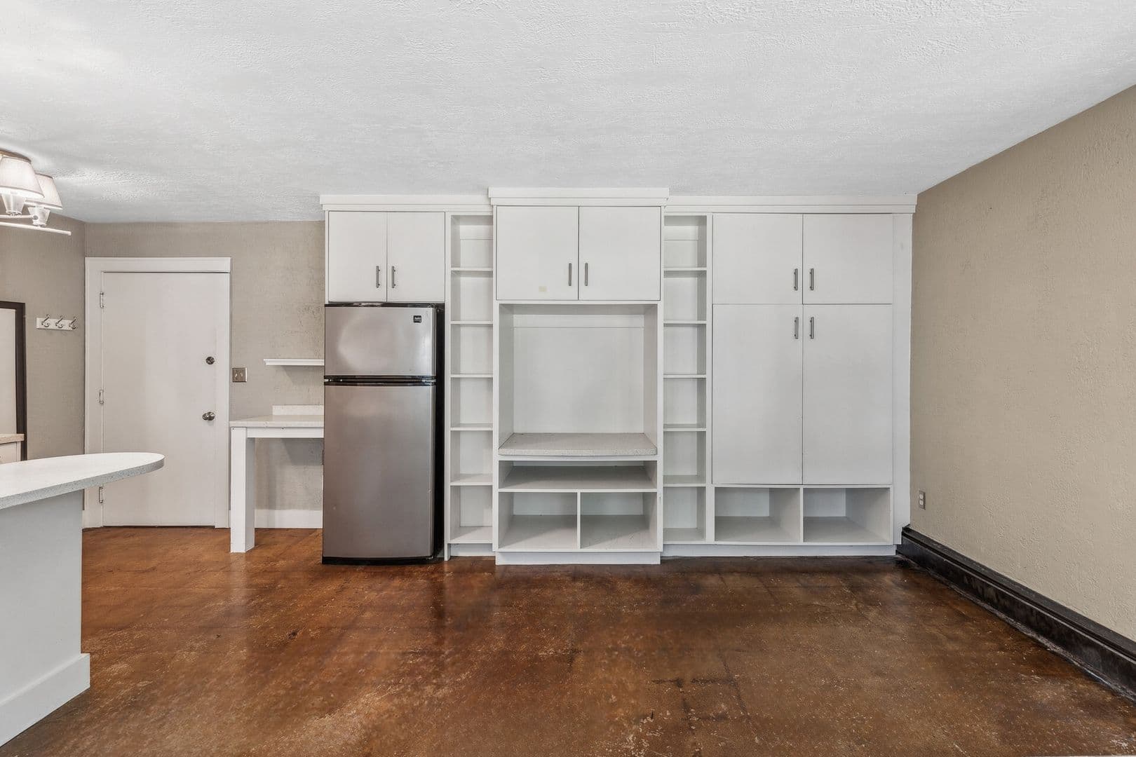 Saint Paul Apartment: 501 Ashland Ave