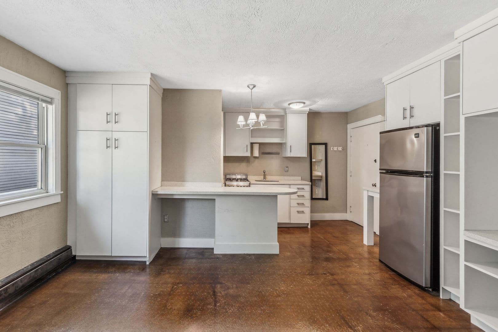 Saint Paul Apartment: 501 Ashland Ave