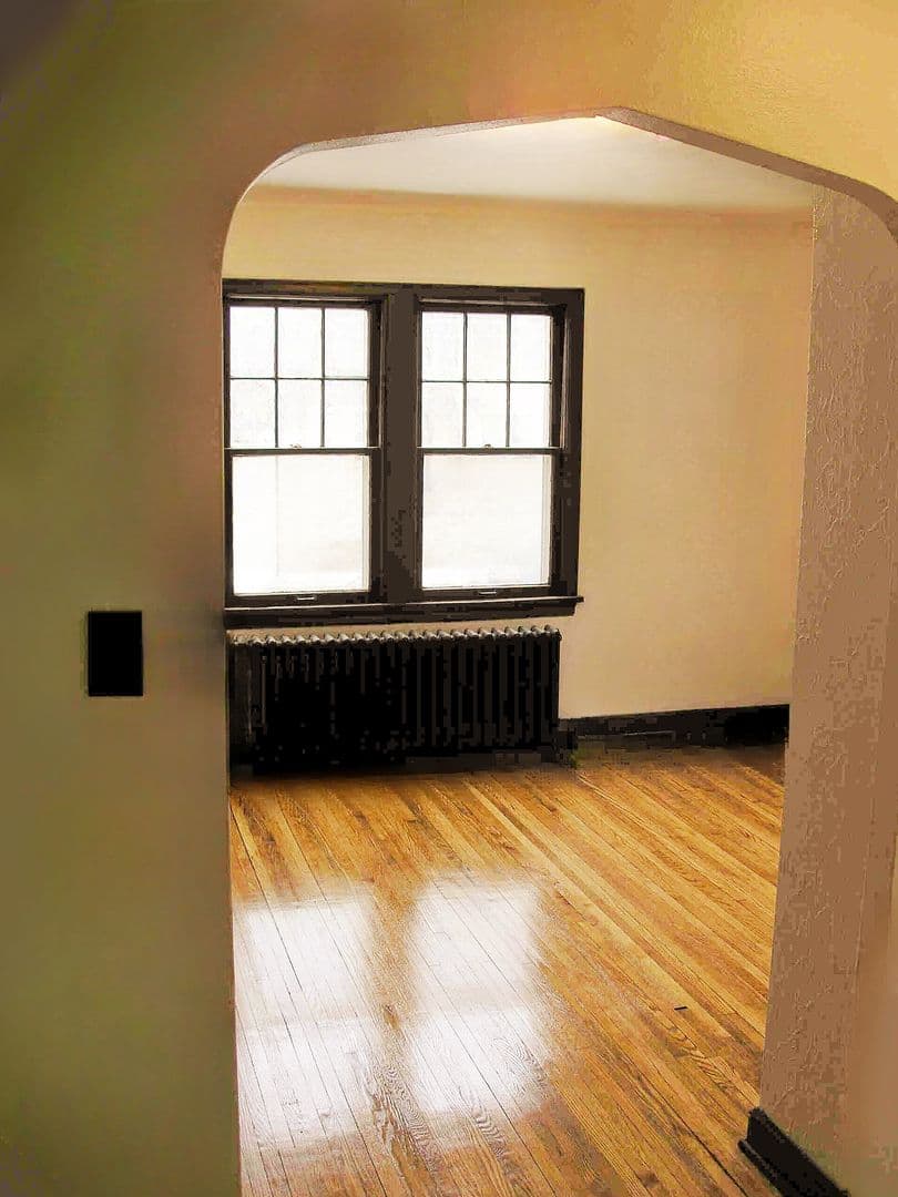 Saint Paul Apartment: 1648 Charles