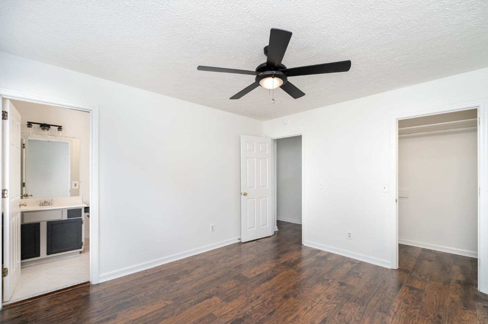 Nashville House: 120 Minnette Court