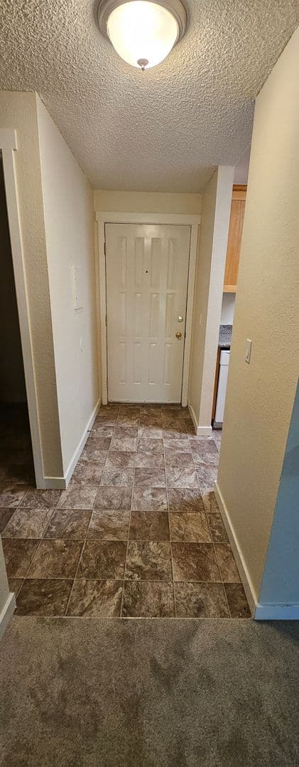 BELLEVUE Apartment: 14302 SE 18TH ST