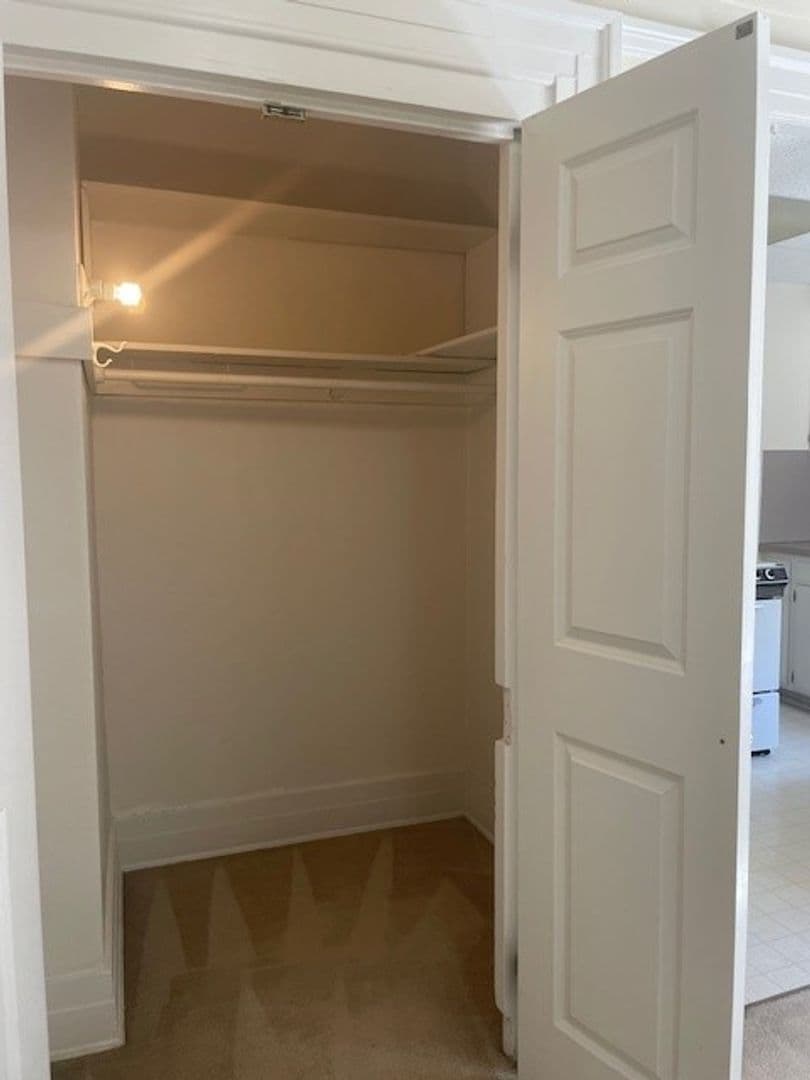SEATTLE Apartment: 2011 5TH AVE