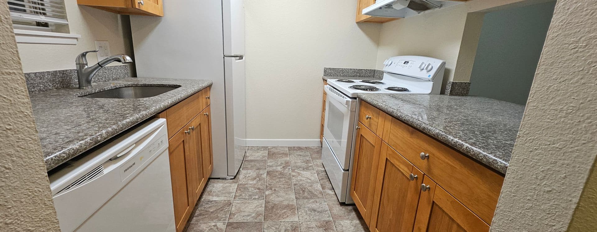 BELLEVUE Apartment: 14302 SE 18TH ST