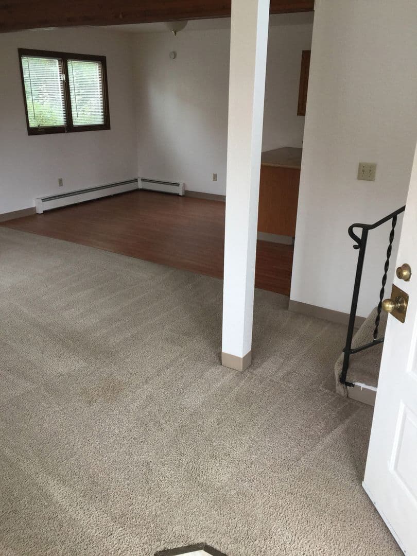Anchorage Townhome: 1910 Martha's Vineyard Cir #1