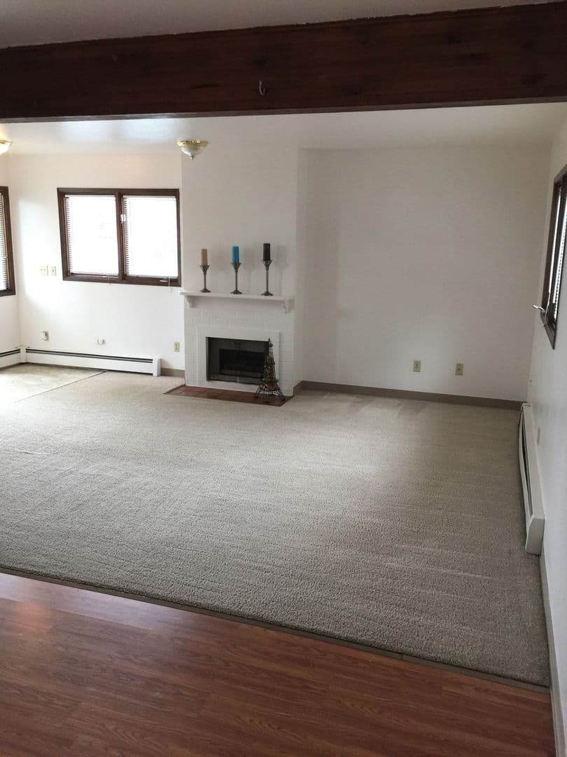 Anchorage Townhome: 1910 Martha's Vineyard Cir #1