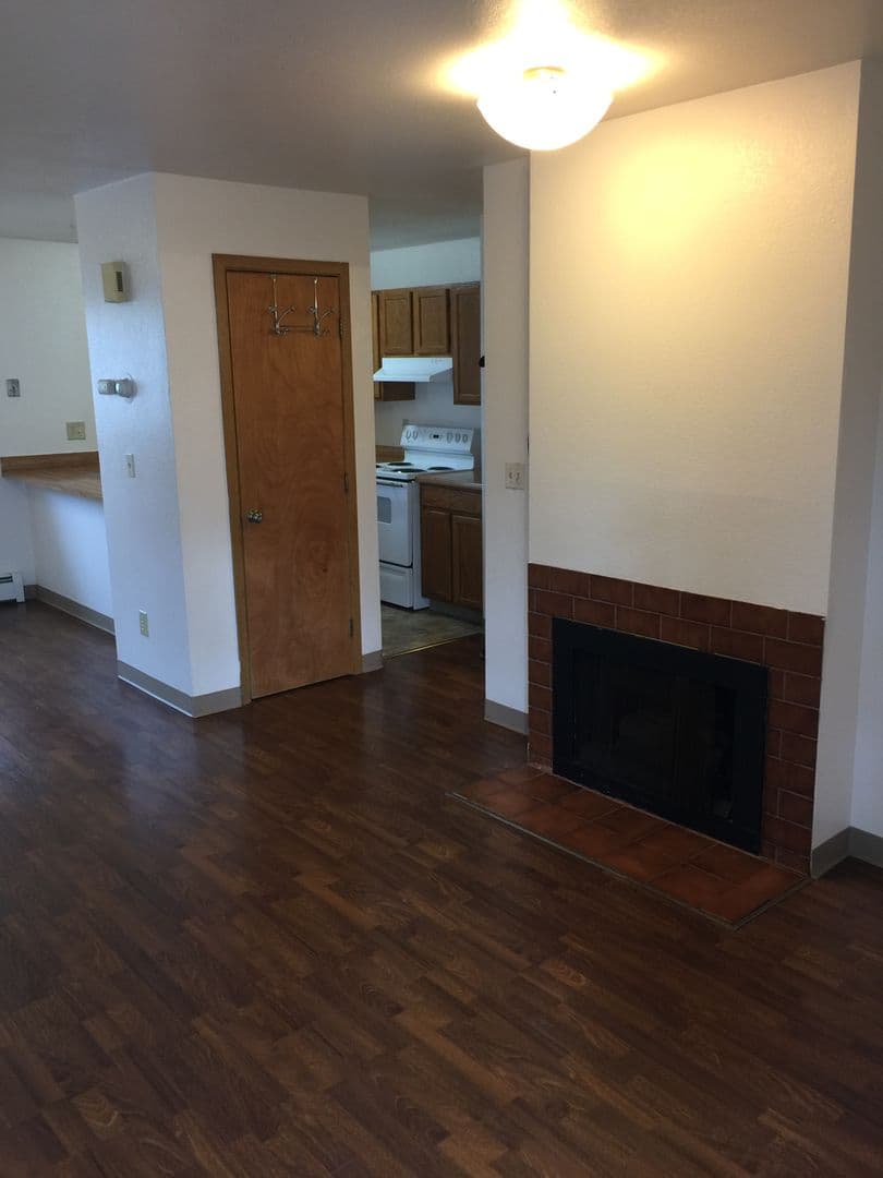Anchorage Townhome: 1931 Martha's Vineyard Cir #3