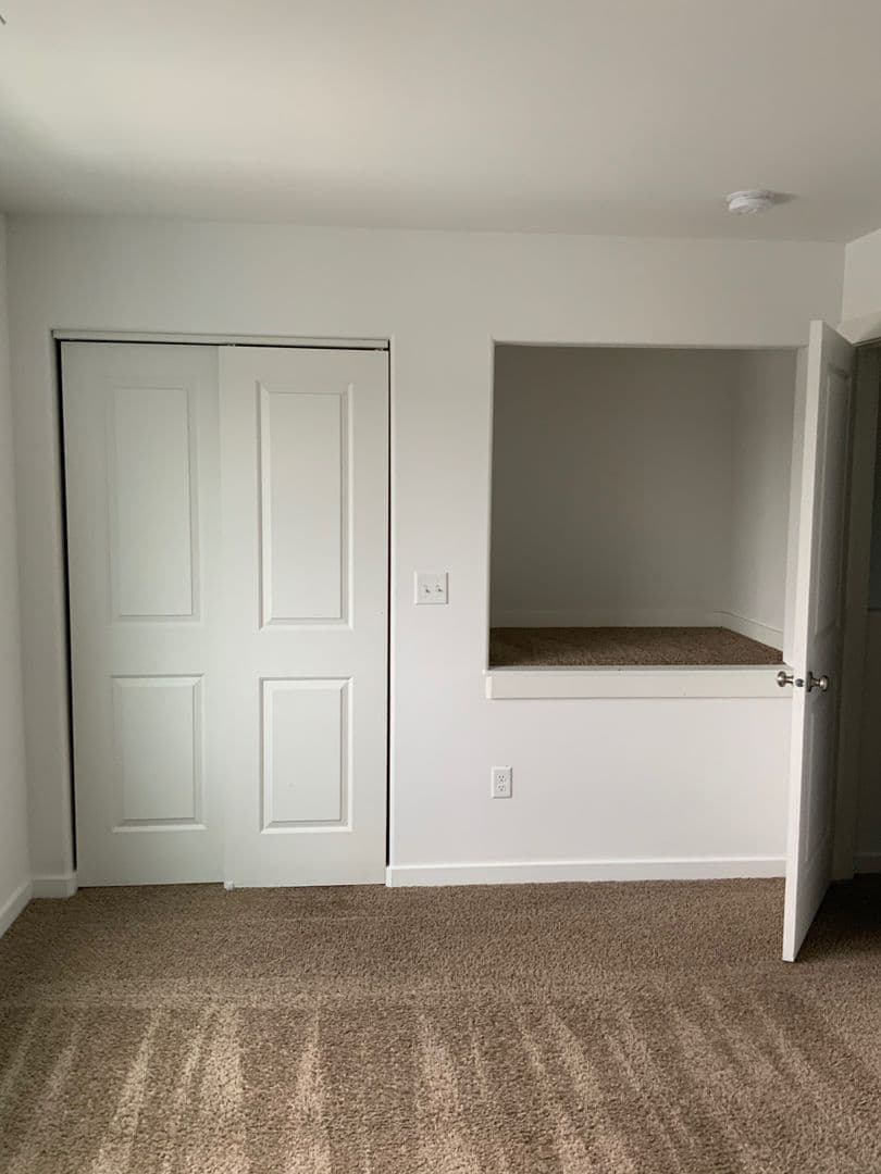 Quincy Townhome: 306 F St NE