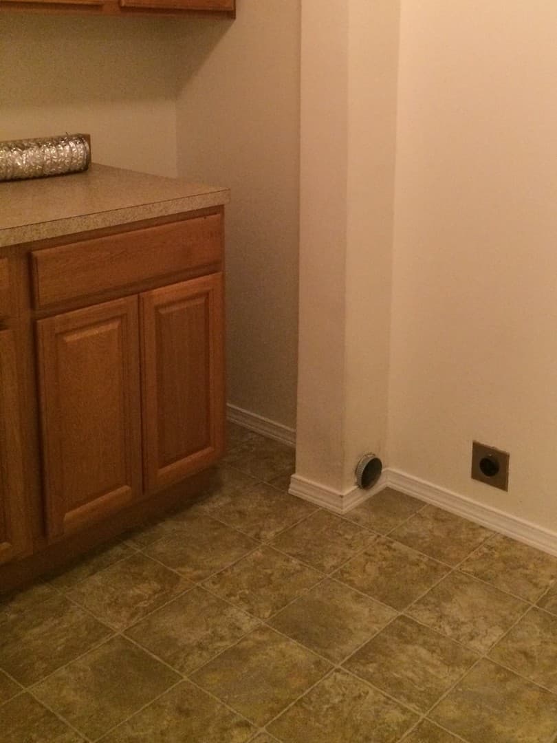 Pullman House: 272 SW Sanna Court