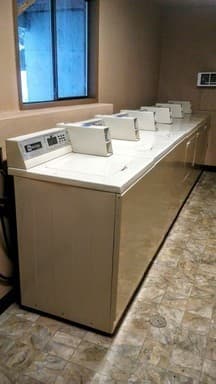Moses Lake Apartment: 523 W Crest Dr