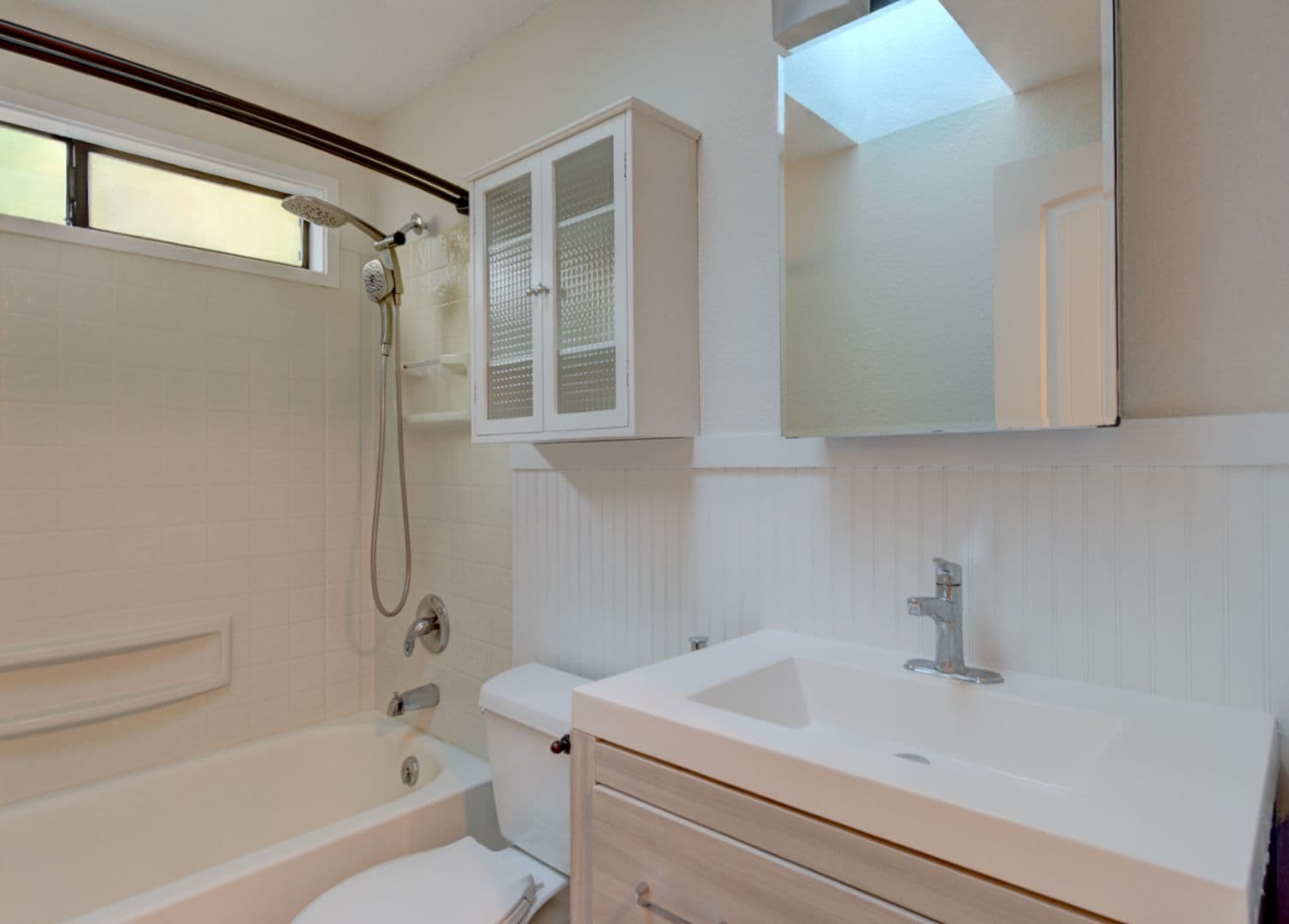 Coupeville House: 1054 NE Pennington Lp