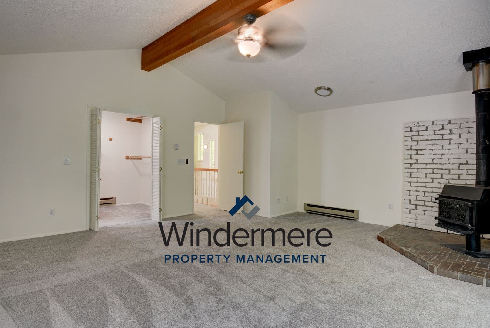 Oak Harbor House: 1792 NE Sumner Dr
