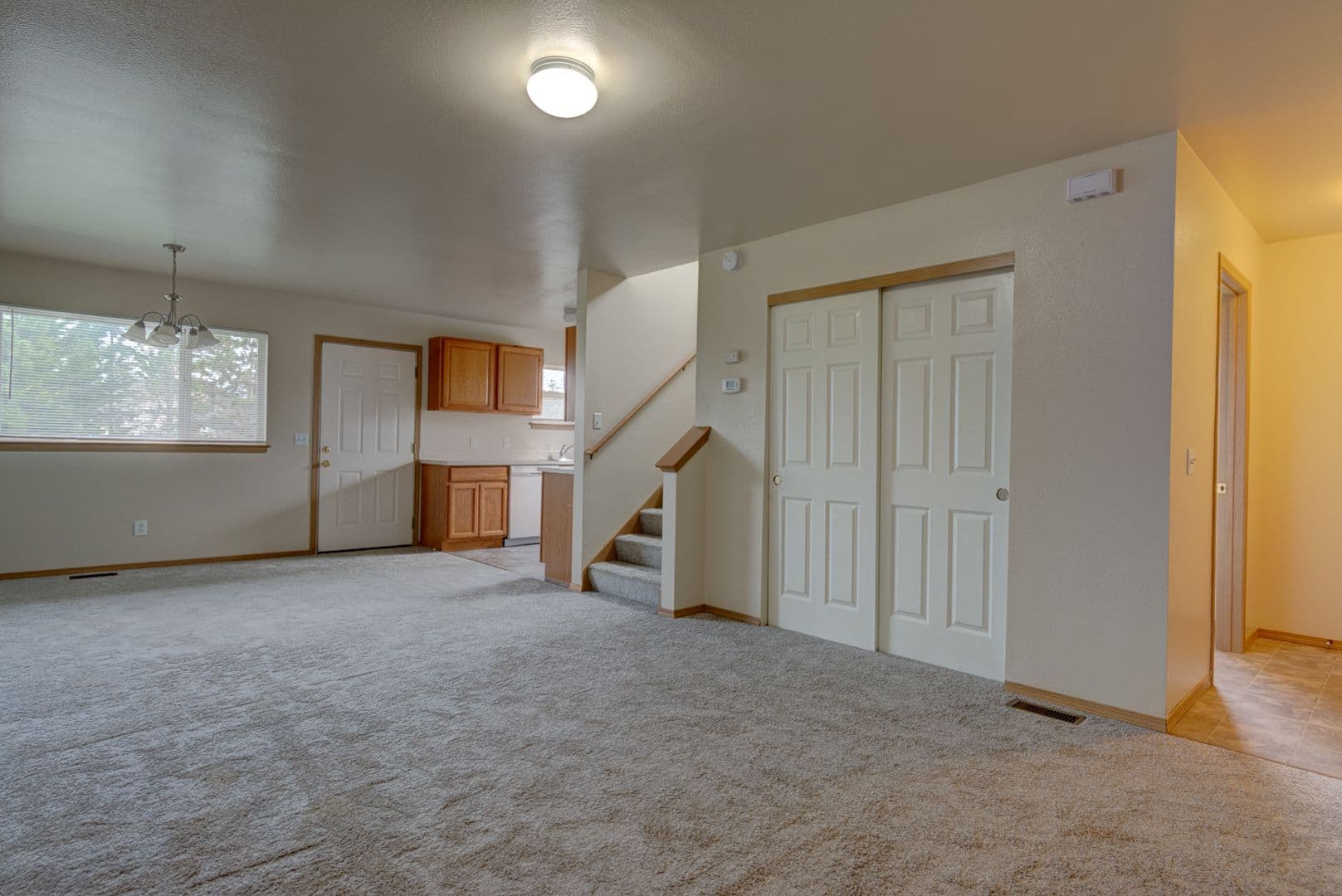 Oak Harbor Apartment: 1130 NW Elwha St.