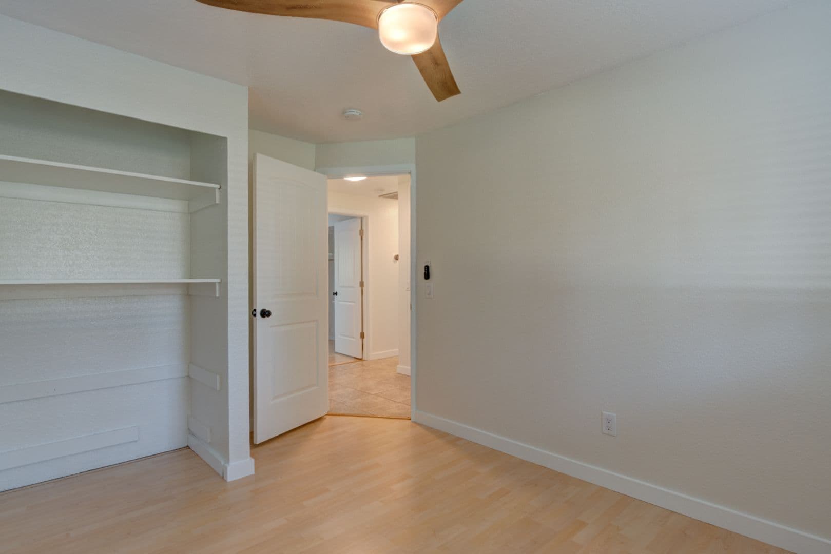 Coupeville House: 1054 NE Pennington Lp