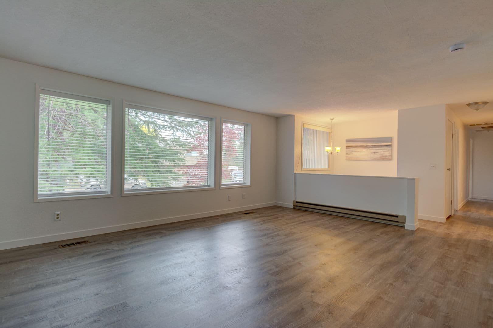 Oak Harbor House: 952 SW Inglewood Lane
