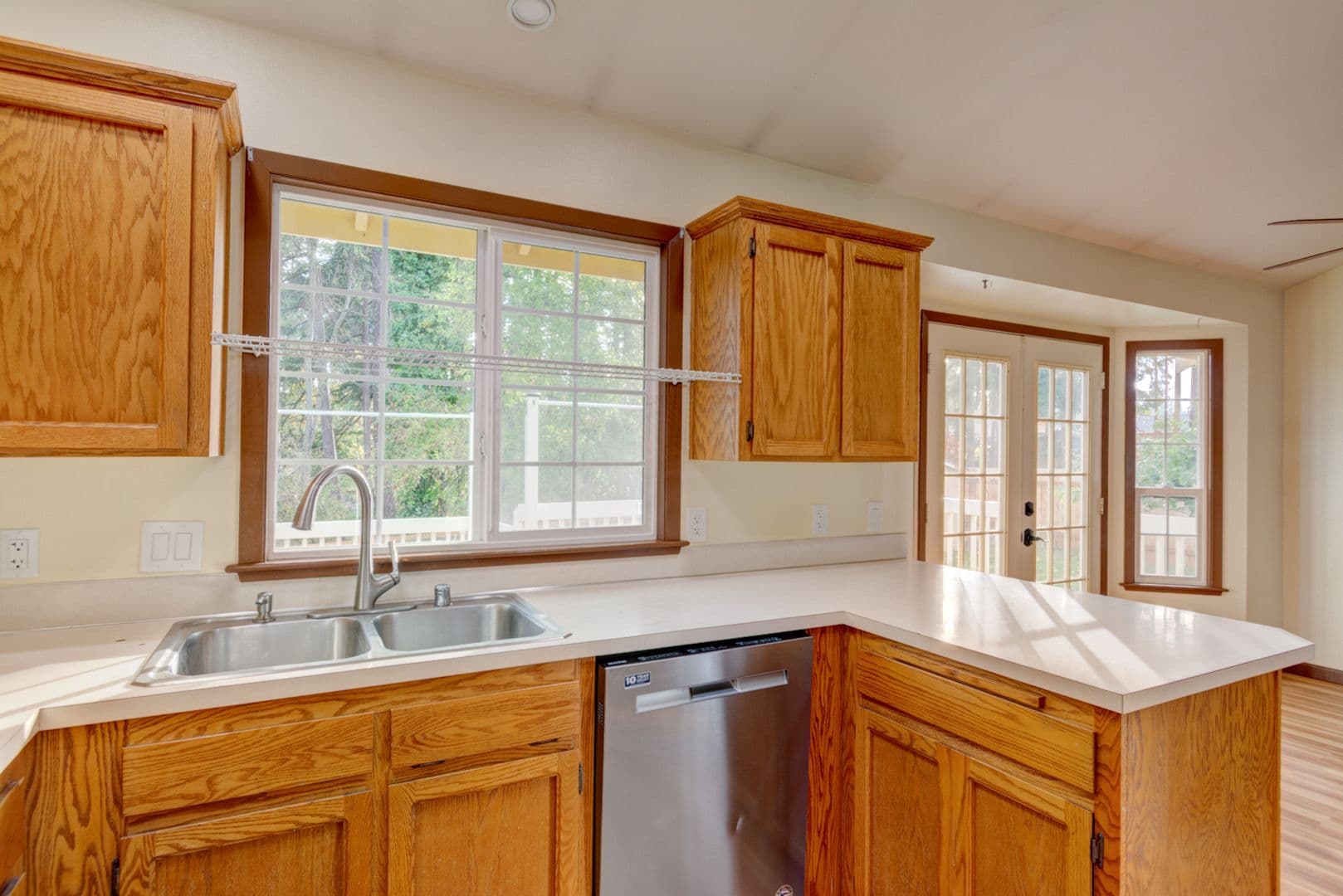 Oak Harbor House: 751 NW 1st Ave